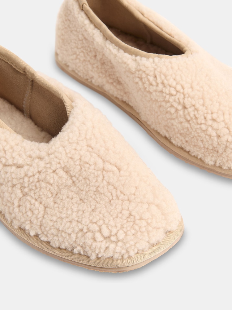 Whistles Nude Shearling Ballet Slippers - Image 4 of 4 Whistles Nude Shearling Ballet Slippers - Image 4 of 4