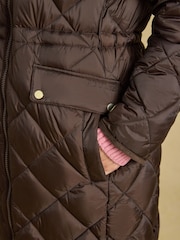 Chessington Showerproof Longline Diamond Quilted Coat with Hood - 10суретінің 9 суреті