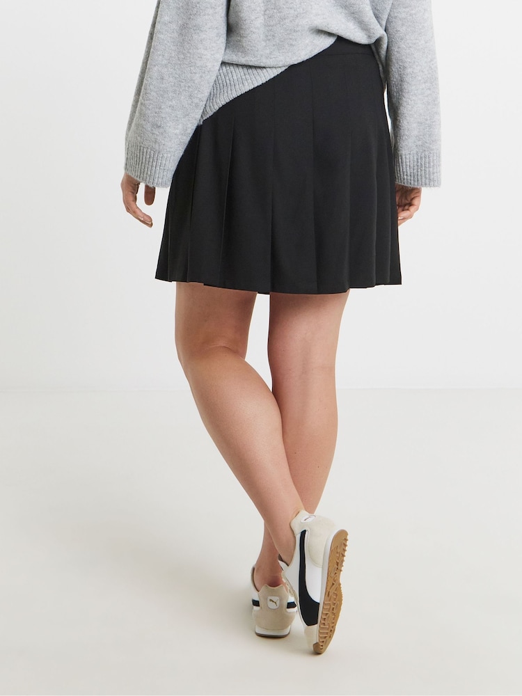 Simply Be Black Black Pleated Mini Skirt - Image 2 of 4 Simply Be Black Black Pleated Mini Skirt - Image 2 of 4