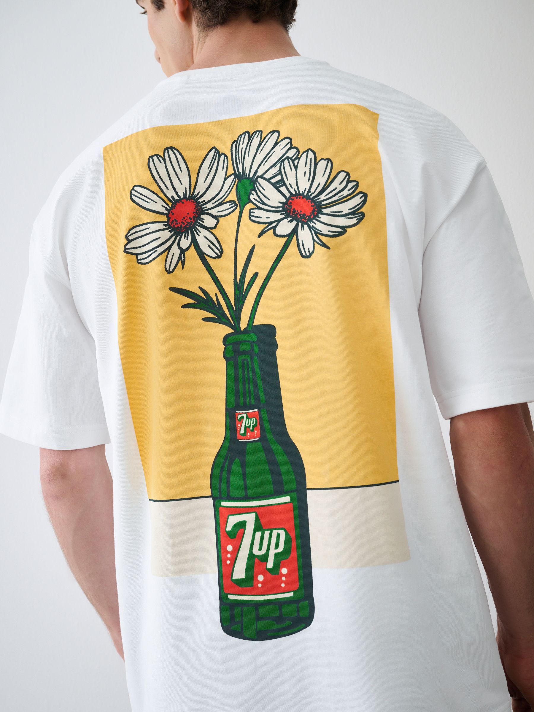 Buy White 7Up Flower Graphic Relaxed Fit T-Shirt from Next Canada
