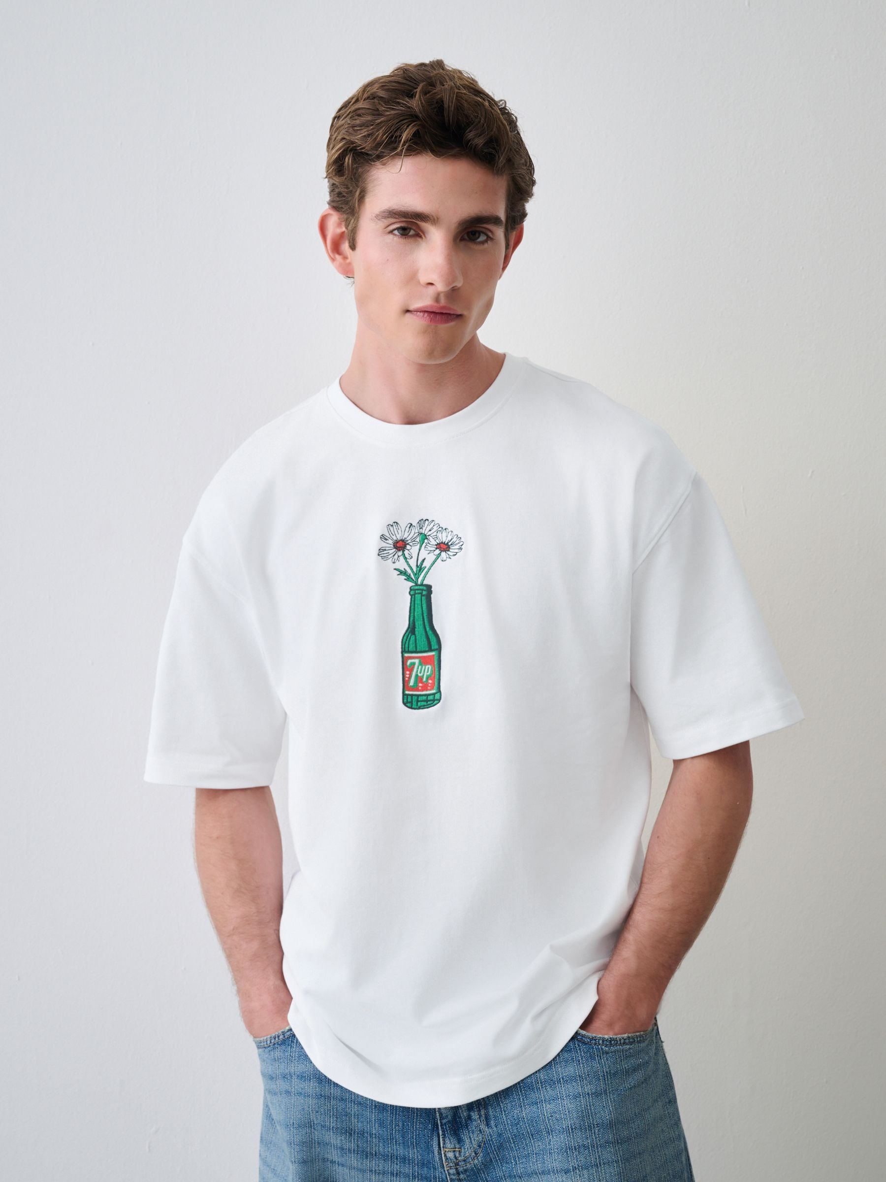 Buy White 7Up Flower Graphic Relaxed Fit T-Shirt from Next Canada