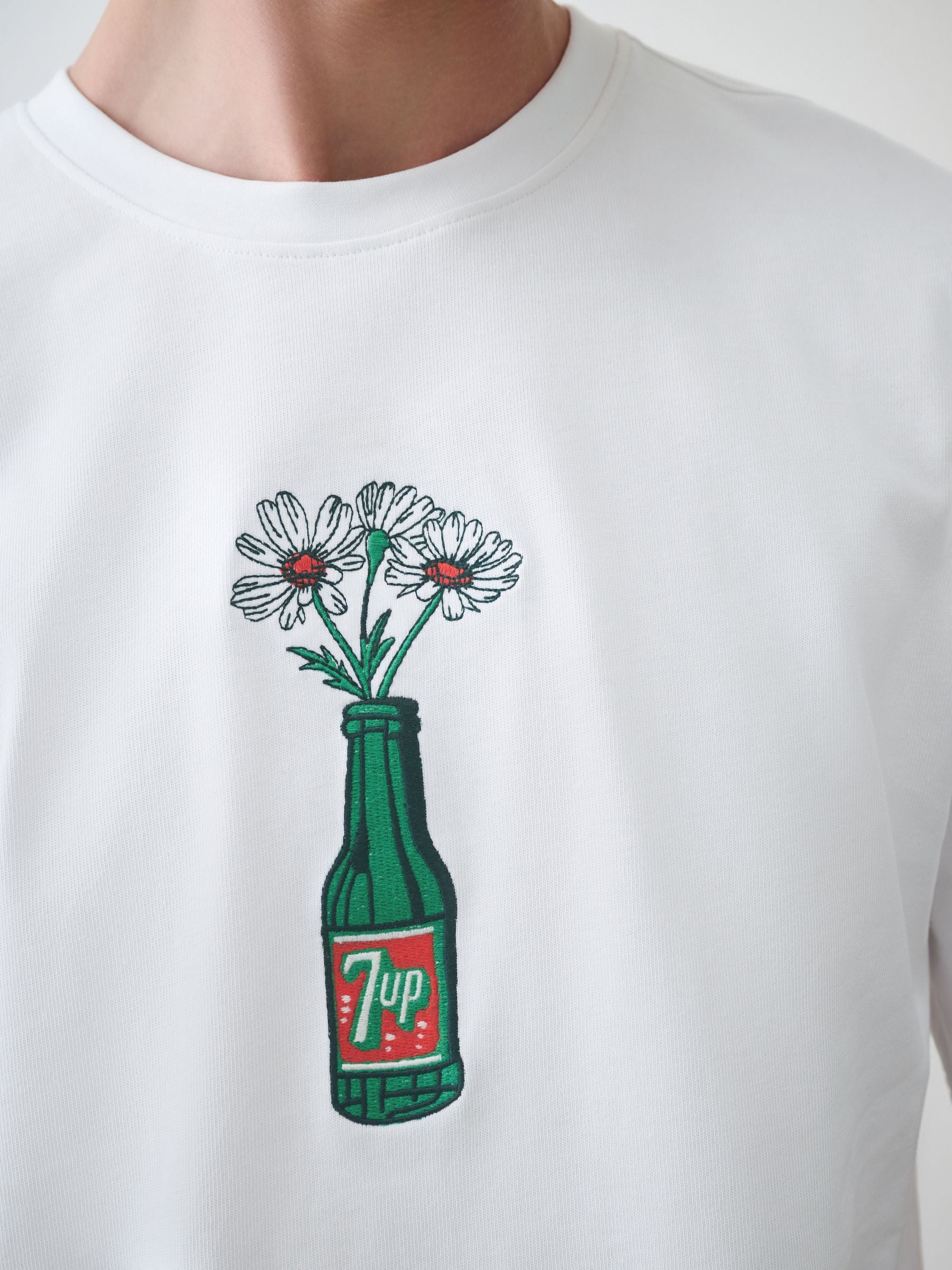 Buy White 7Up Flower Graphic Relaxed Fit T-Shirt from Next Canada