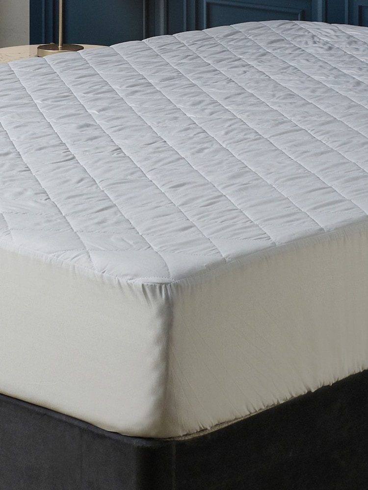 Downland White Soft Touch Mattress 140x19030cm Protector - Image 2 of 4