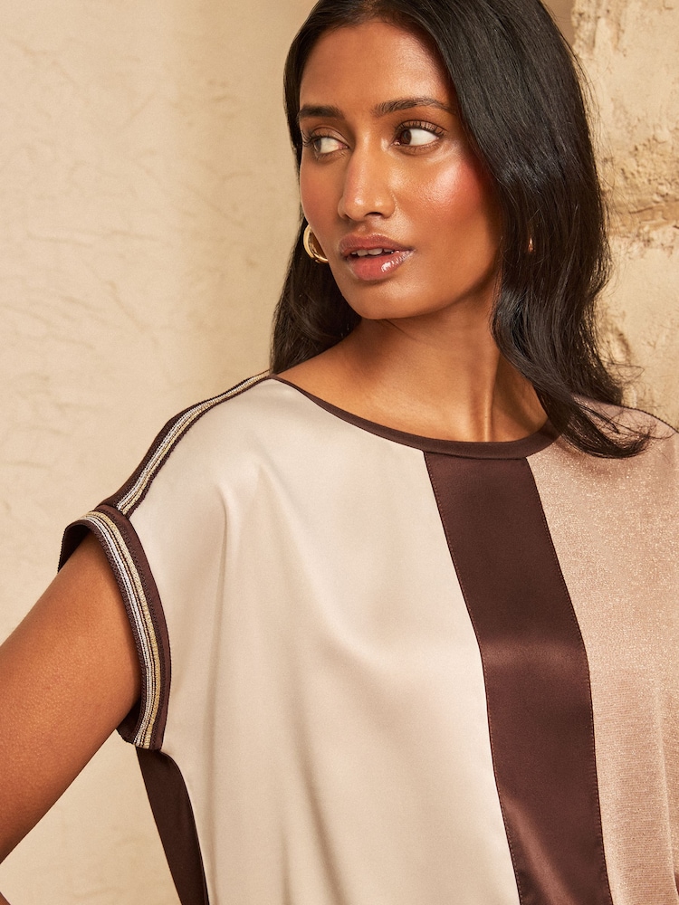 Love & Roses Chocolate Brown Colourblock Satin Front T-Shirt - Image 2 of 4