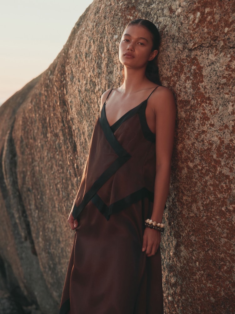 Chocolate/Black Hanky Hem Dress - Image 5 of 5