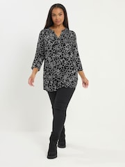 Yours Curve Black 3/4 Sleeve Placket Top - Image 2 of 5