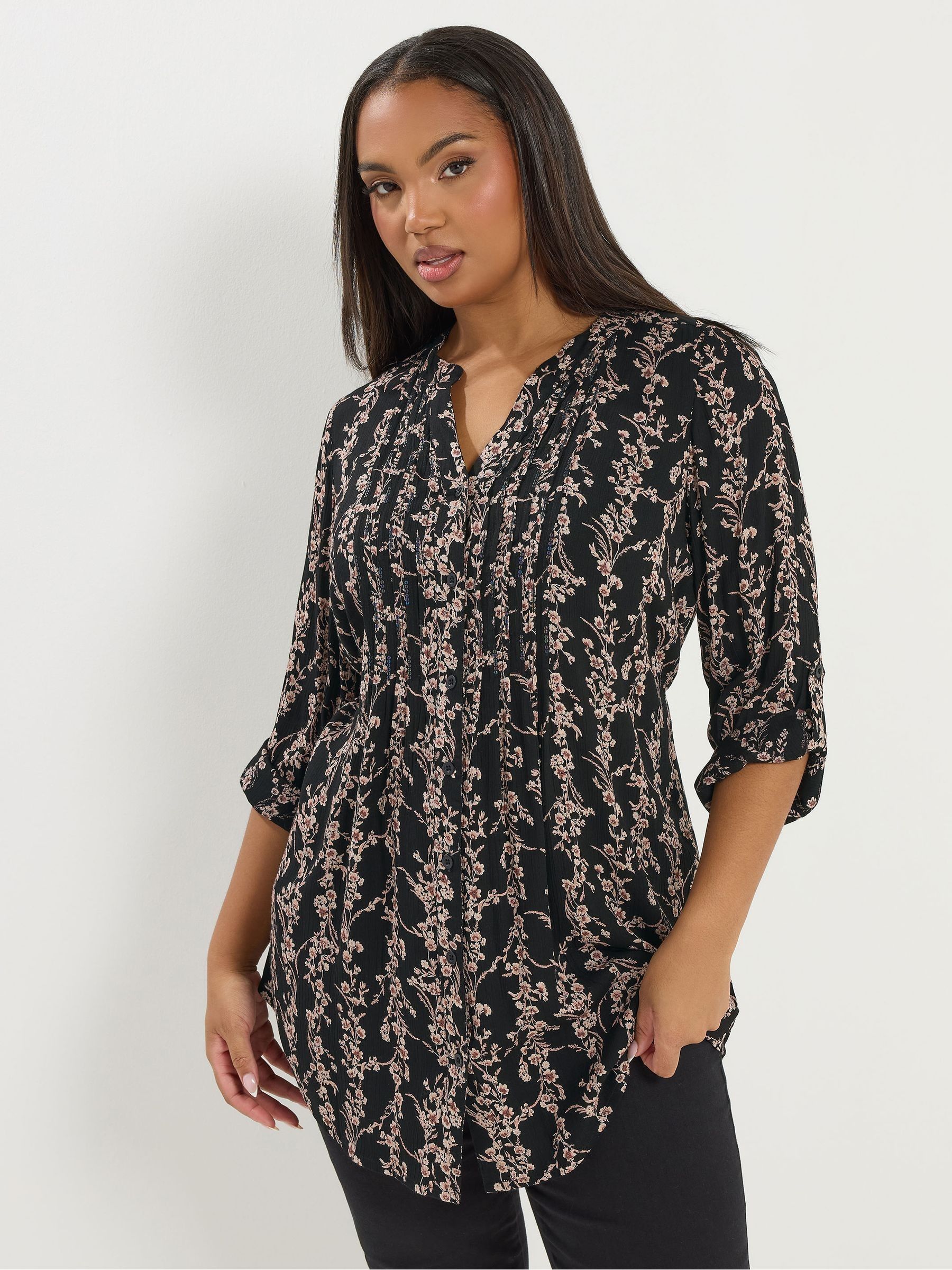 Yours Curve Women's Black Pintuck Trailing Floral Top