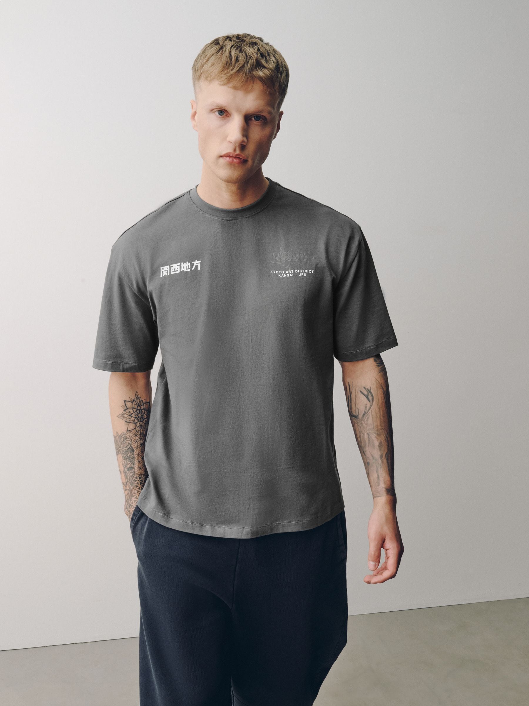 トップス tear3 Buy Black Mono Japanese Relaxed Fit Graphic Print T-Shirts 3 Pack