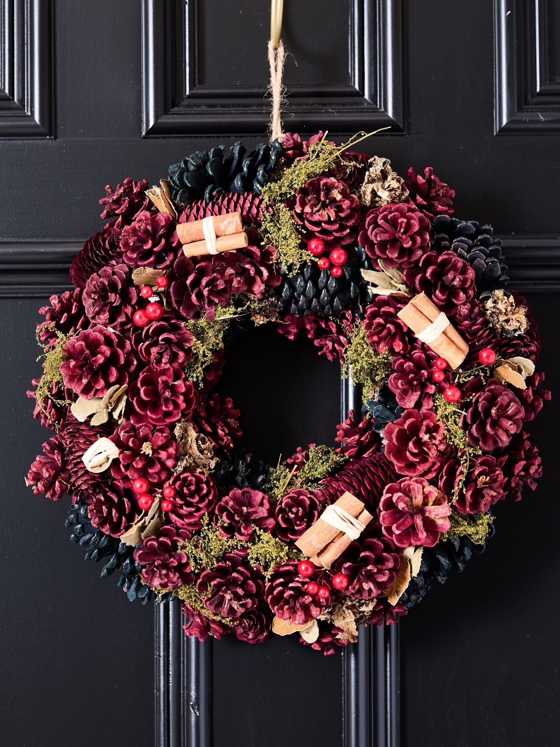 Dibor Unisex Red/Green Cinnamon Pine 38Cm Wreath