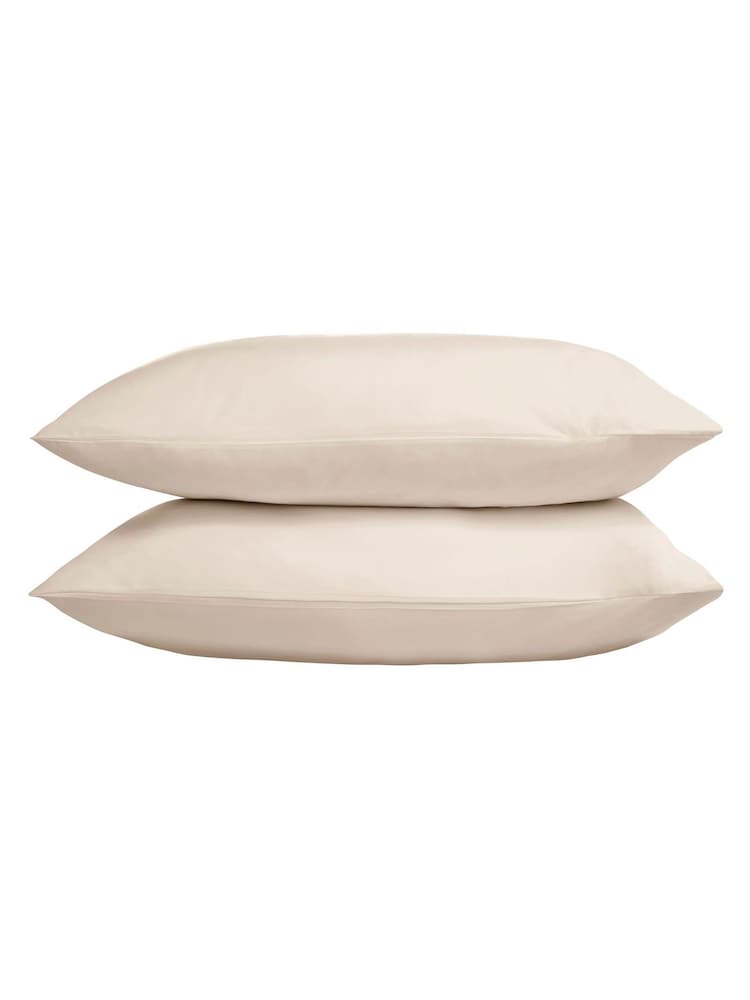 The Linen Consultancy Cream TLC 5 Star Hotel Concept 500TC Cotton Sateen Stand Pair - Image 1 of 3