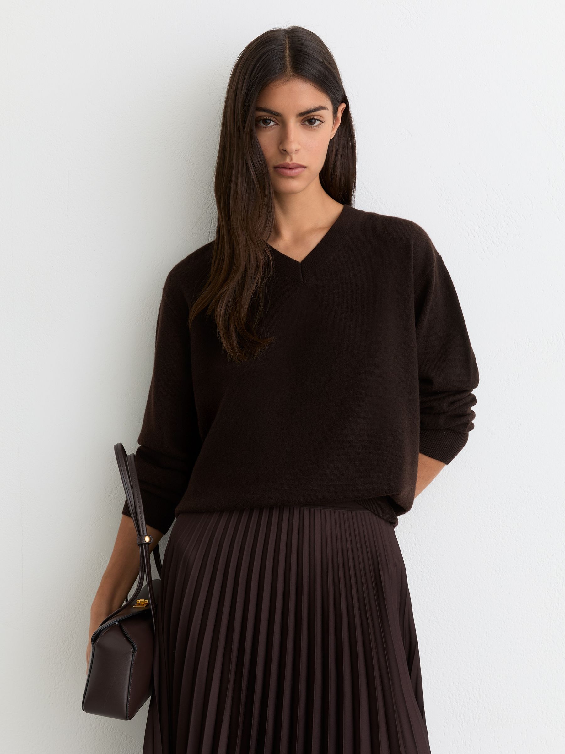 Buy Reiss Chocolate Brown Jenny Wool-Cashmere V-Neck Jumper from