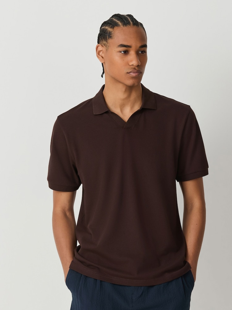 Marrón - Short Sleeve Trophy Neck Pique Polo Shirt - Imagen 1 de 7