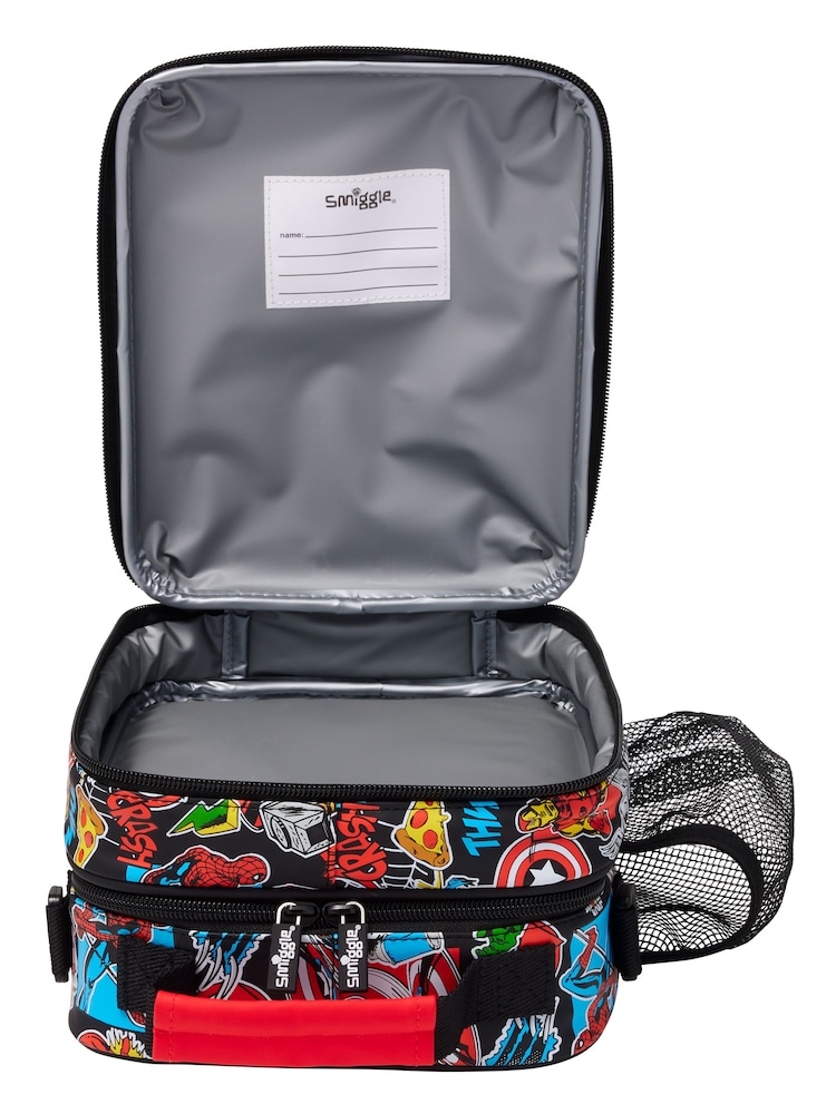Smiggle Marvel Hardtop Level Lunchbox With Strap - صورة 2 من 2 Smiggle Marvel Hardtop Level Lunchbox With Strap - صورة 2 من 2