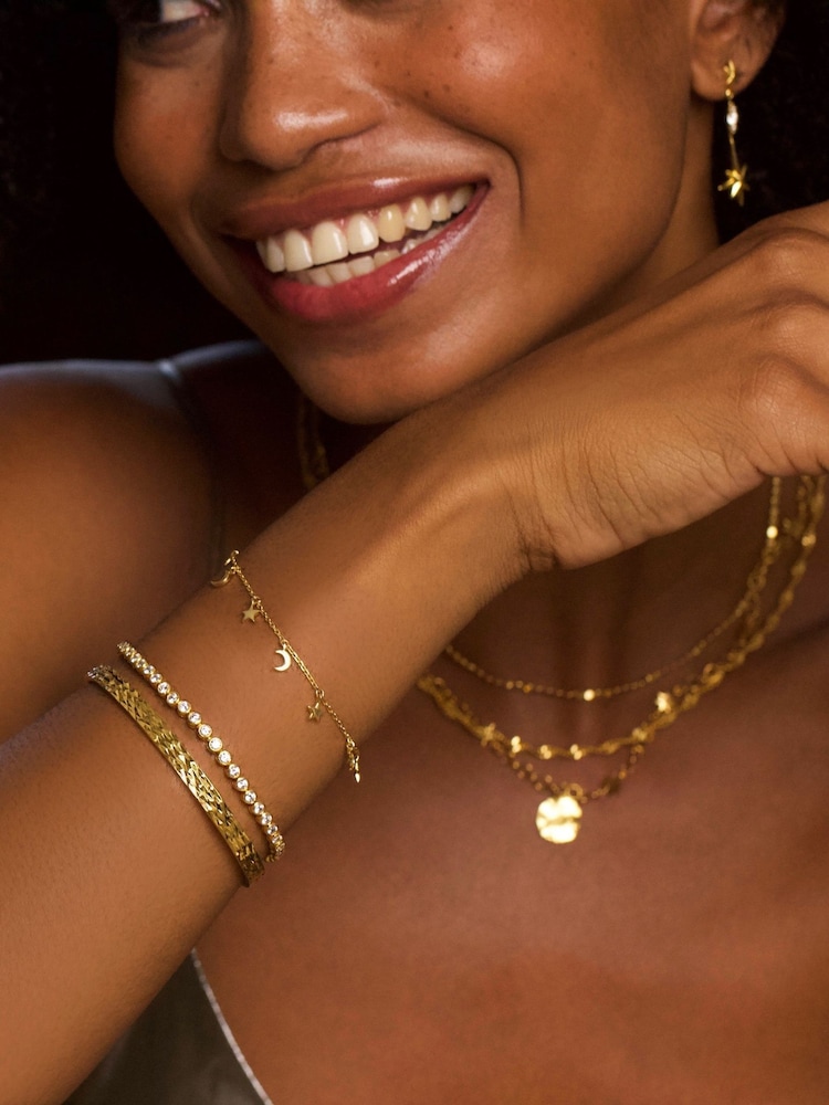 Carrie Elizabeth Gold Tone Mini Moon & Stars Charm Bracelet - Image 4 of 4 Carrie Elizabeth Gold Tone Mini Moon & Stars Charm Bracelet - Image 4 of 4