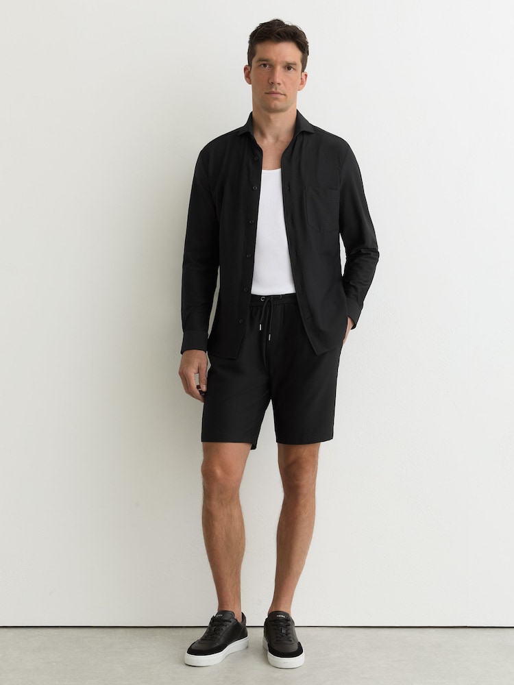 Reiss Black Ajay Seersucker Drawstring Shorts - Image 1 of 6