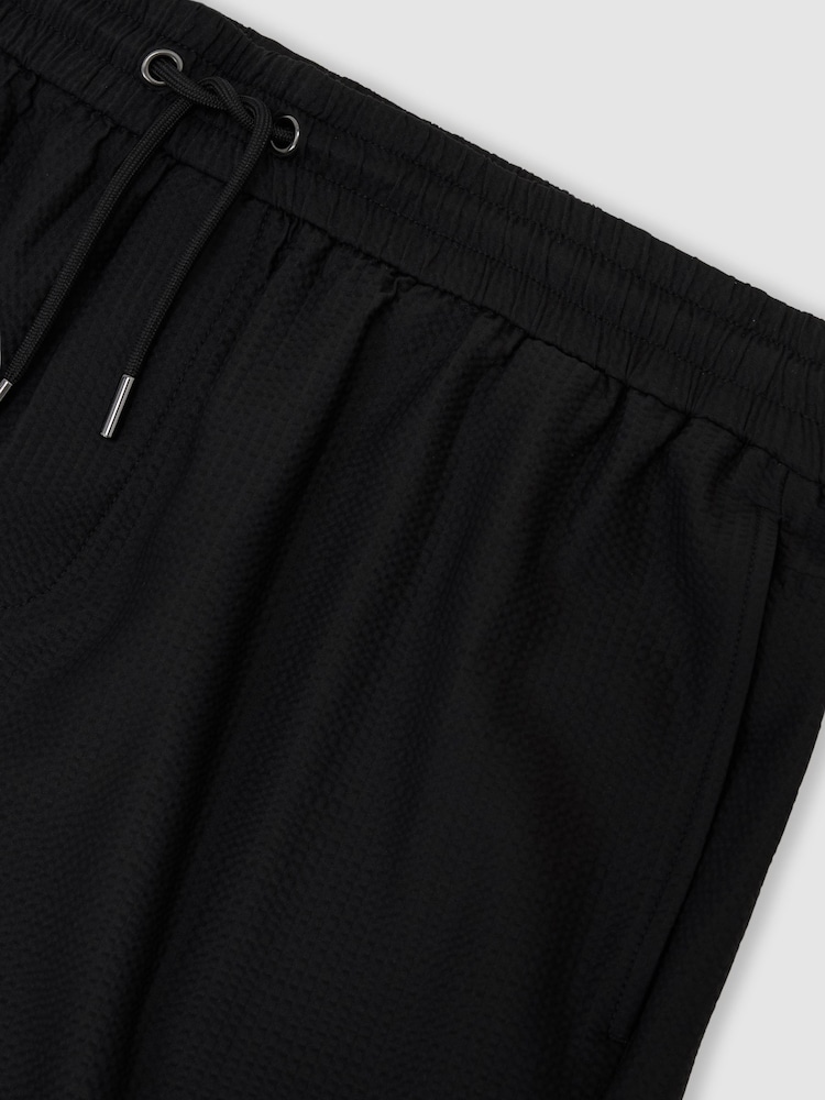 Reiss Black Ajay Seersucker Drawstring Shorts - Image 6 of 6