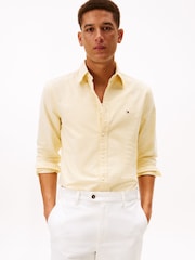 Amarillo - Tommy Hilfiger Regular Fit Oxford Shirt - Imagen 1 de 5