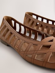 黃褐色棕色 - Forever Comfort® Peeptoe Flat Shoes - 圖片 8，共 9