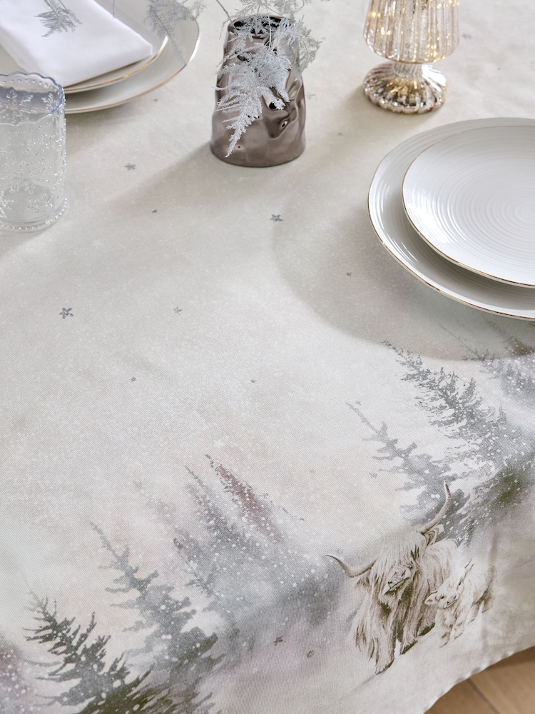 Natural Lord Hamish of Glen Glam Wipe Clean Table Cloth - Image 2 of 4 Natural Lord Hamish of Glen Glam Wipe Clean Table Cloth - Image 2 of 4