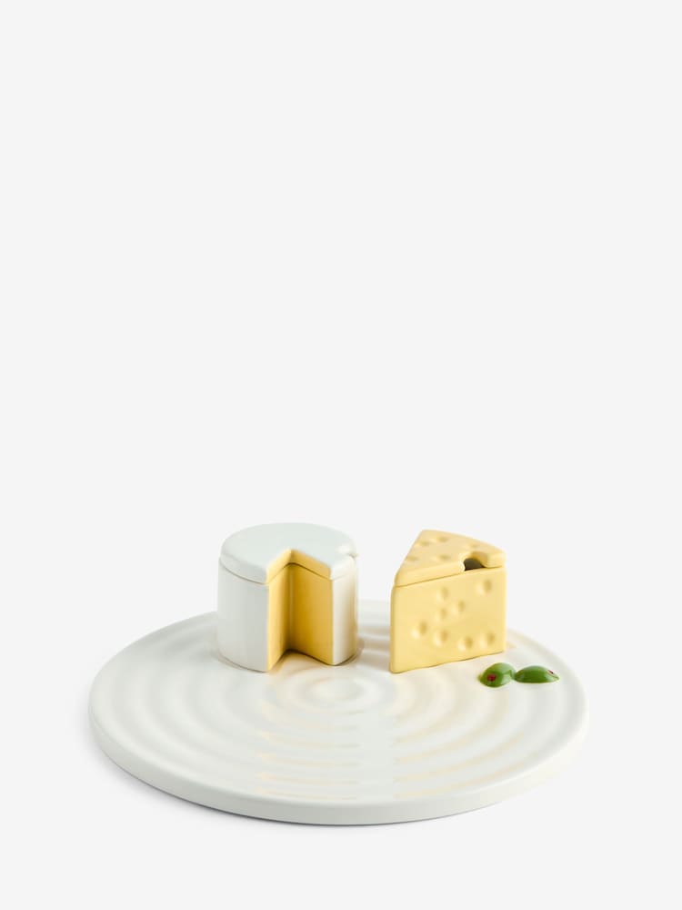 White 3D Novelty Cheese Serving Platter and Condiment Pots - Image 1 of 5 White 3D Novelty Cheese Serving Platter and Condiment Pots - Image 1 of 5