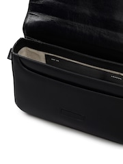 أسود - Radley Pocket Street Cross-Body Bag - صورة 3 من 5