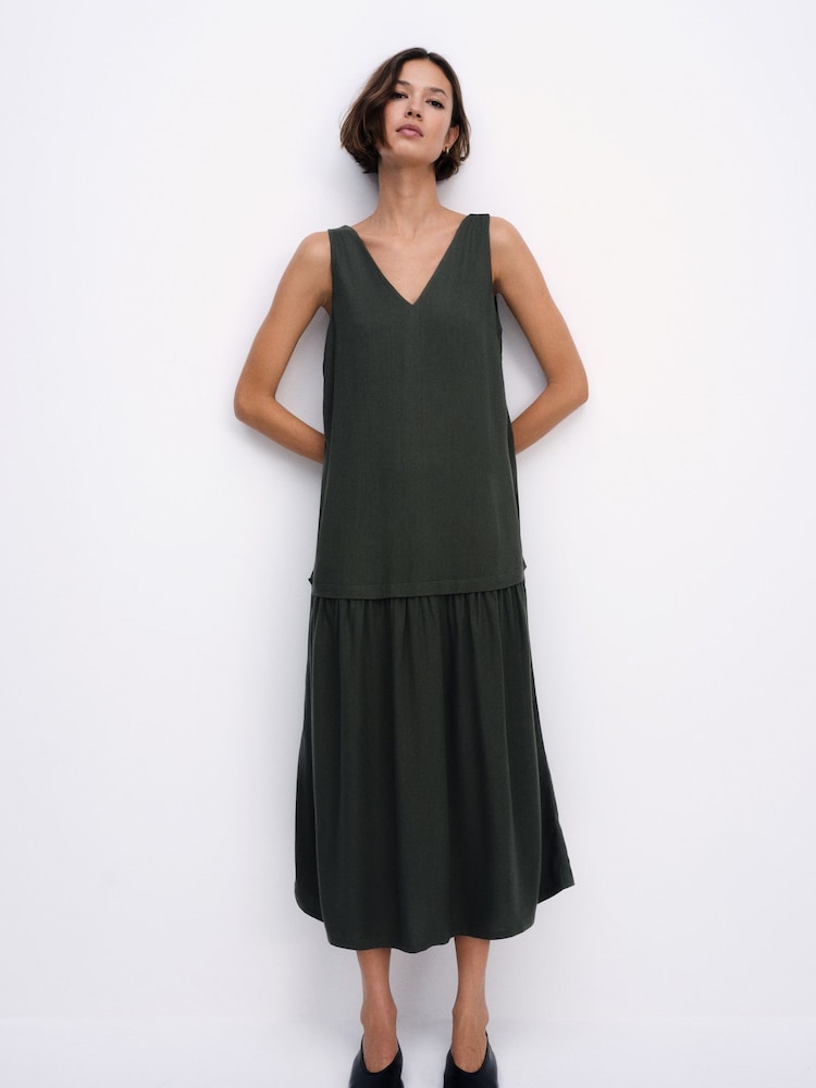 The Set 2 Pack Drop Waist Sleeveless V-Neck Midi Dresses With Linen Khaki Green/Chocolate Brown - Image 1 of 6 The Set 2 Pack Drop Waist Sleeveless V-Neck Midi Dresses With Linen Khaki Green/Chocolate Brown - Image 1 of 6