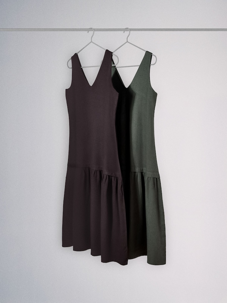 The Set 2 Pack Drop Waist Sleeveless V-Neck Midi Dresses With Linen Khaki Green/Chocolate Brown - Image 2 of 6 The Set 2 Pack Drop Waist Sleeveless V-Neck Midi Dresses With Linen Khaki Green/Chocolate Brown - Image 2 of 6