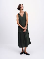 The Set 2 Pack Drop Waist Sleeveless V-Neck Midi Dresses With Linen Khaki Green/Chocolate Brown - Image 5 of 6