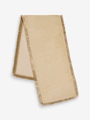 Velvet Fringed Table Runner - صورة 4 من 4