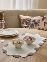 Pearl Beaded Scallop Table Centrepiece - Image 1 of 4