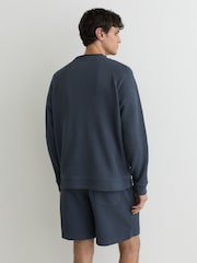 Airforce أزرق - Reiss Drift Cotton-Piqué Garment-Dyed Sweatshirt - صورة 5 من 7