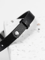 Treat Republic Personalised Mens Soho Tag Message Leather Bracelet - Image 4 of 5