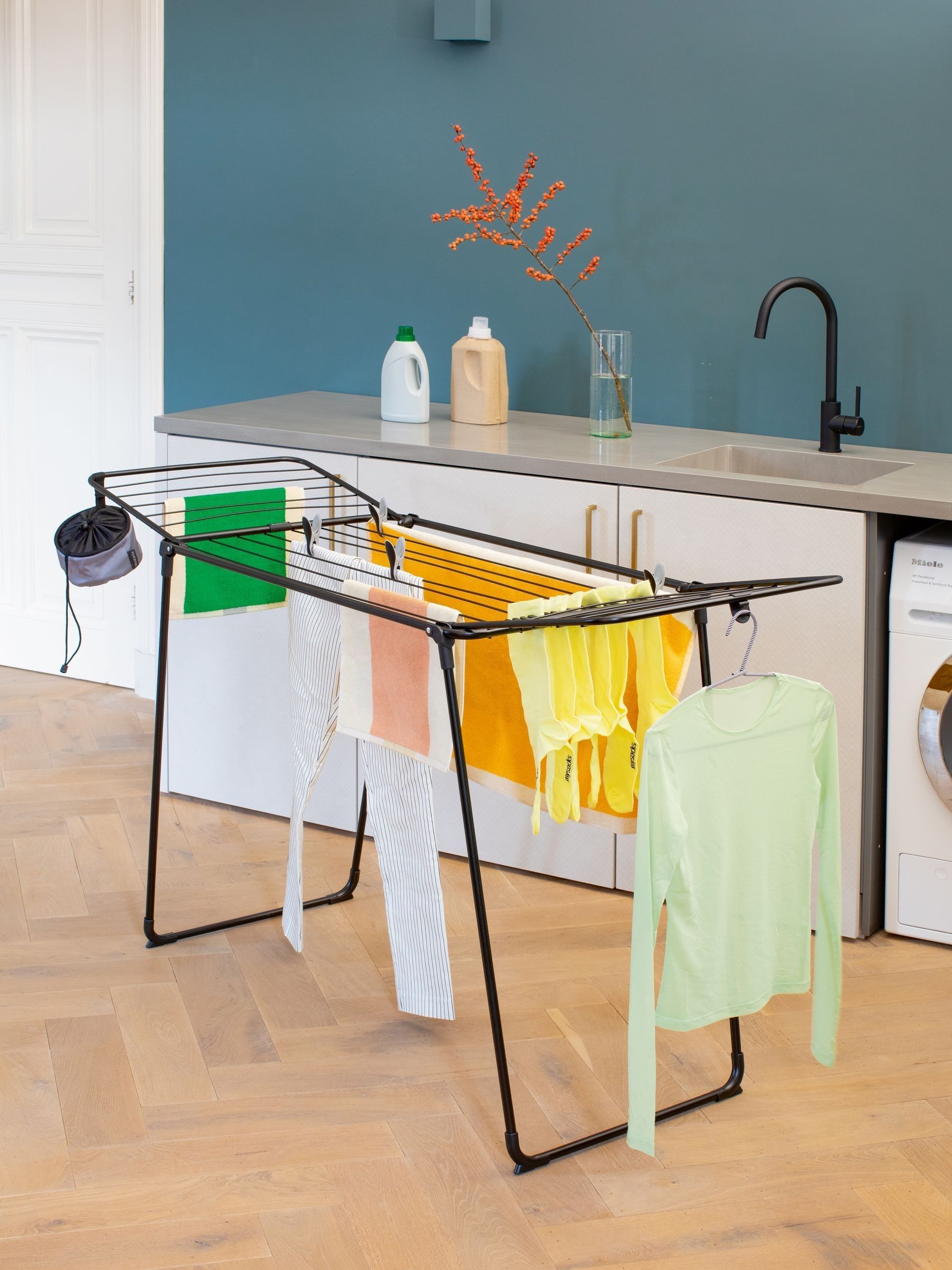 Brabantia Hangon Drying Rack Too - 18 Metres - Matt Black - Steel - Image 5