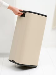 Brabantia Soft Beige Bo Pedal Bin 30L - Image 4 of 6