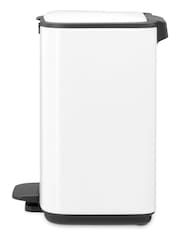 Brabantia White Bo Pedal Bin 4L - Image 2 of 6