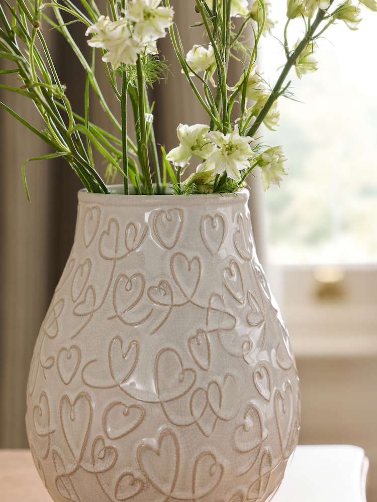 White Heart Embossed Ceramic Vase - Image 2 of 3