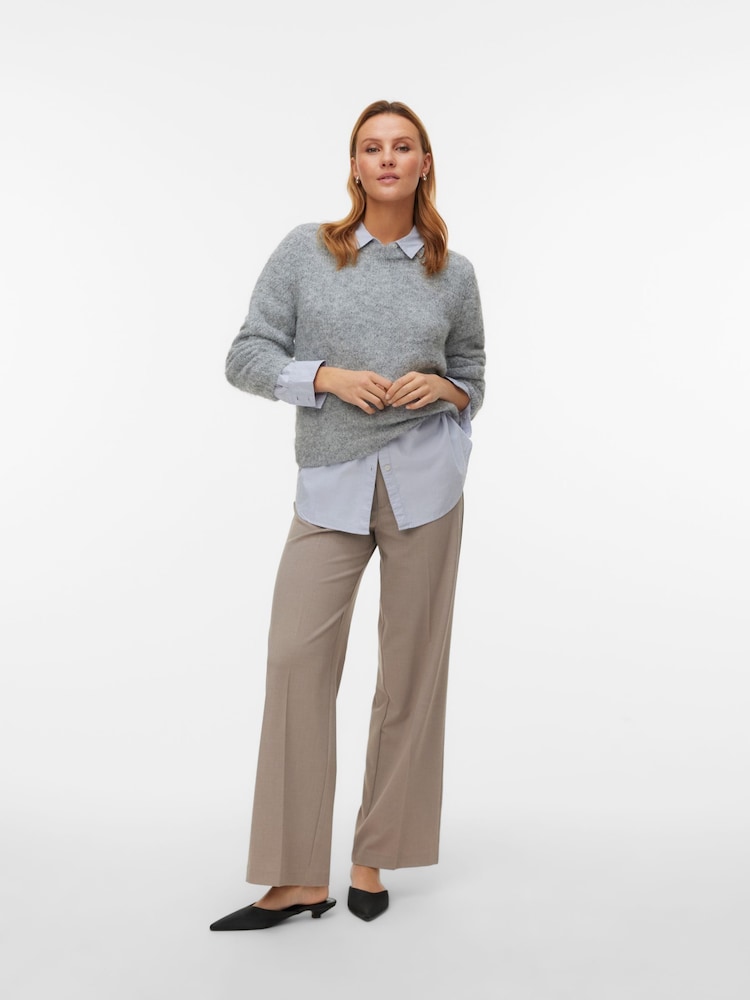 VERO MODA Grey Round Neck Soft Touch Cosy Knitted Jumper - Image 4 of 4 VERO MODA Grey Round Neck Soft Touch Cosy Knitted Jumper - Image 4 of 4