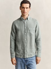 أخضر - GANT Garment Dyed Linen Pocket Shirt - صورة 3 من 7