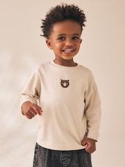 Neutral mit Bärendesign - Long Sleeve Small Graphic Printed T-Shirt (3mths-7yrs) - Bild 1 von 8