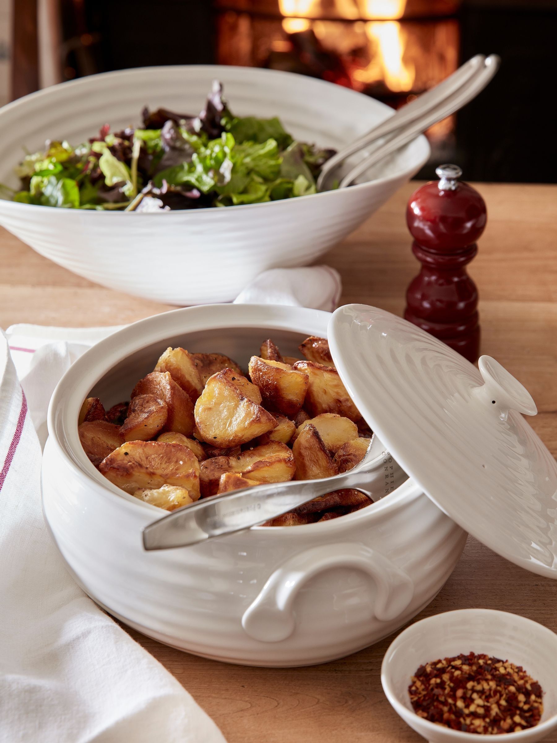 Portmeirion x Sophie Conran Porcelain Casserole Dish with Lid - White Oval Serving Dish, Oven, Microwave and Dishwasher Safe, Suitable for Everyday Cooking and Entertaining - Image 5
