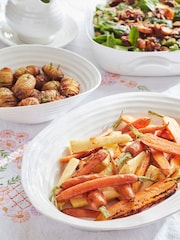 Sophie Conran White Porcelain Medium Oval Plate - Image 1 of 6