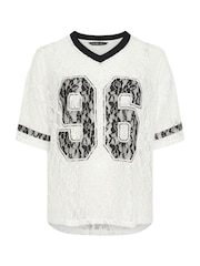 Yours Curve Limited Lace Printed V-Neck Top - صورة 5 من 5