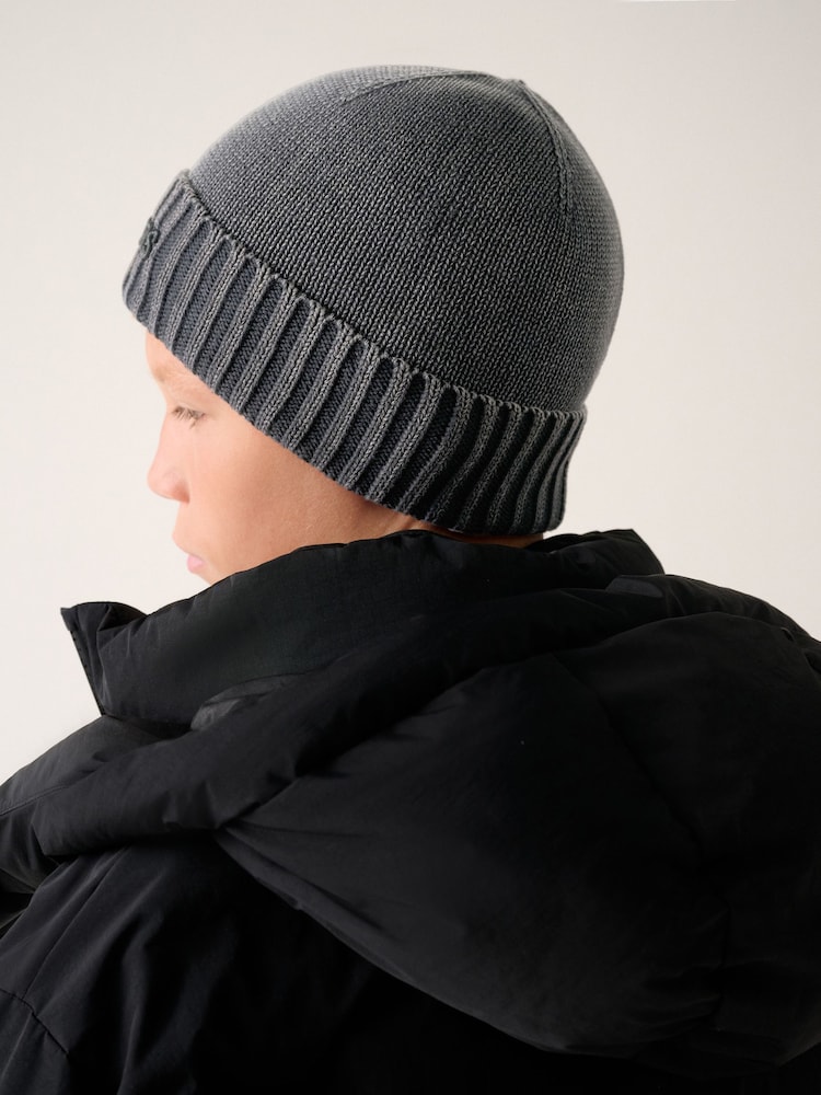 smALLSAINTS Washed grey Underground Knitted Logo Beanie - Image 2 of 2