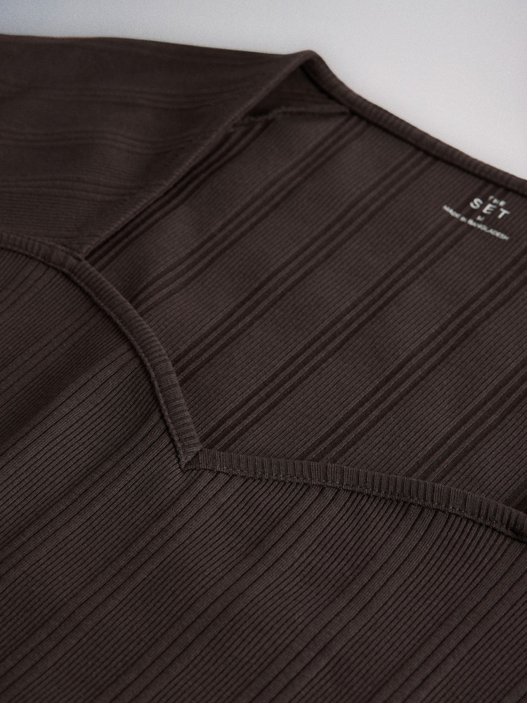 The Set 3 Pack Sweetheart Robbed Cap Sleeve Tops Brown/Green/White - Image 9 of 9