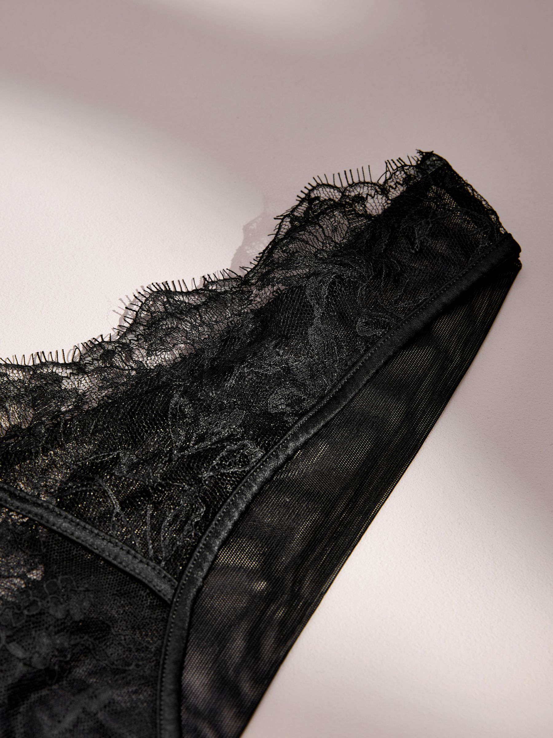 ドイリー・シルクリネン・リリーブレード・ブラック Buy AIYLA Black Brazilian Lace & Silk Knickers from Next USA