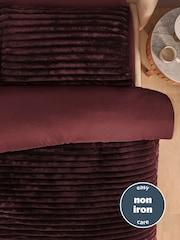 Silentnight Berry Ribbed Faux Fur Duvet Cover Set - Image 5 of 8