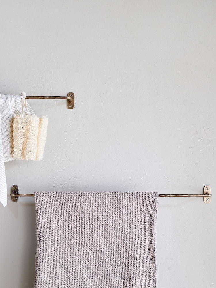 Nkuku Antique Brass Olani Bathroom Hanging Rail - Image 2 of 4