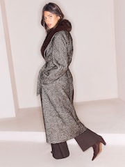 Lipsy Chocolate Brown Petite Fur Collar Longline Belted Coat - Image 4 of 5