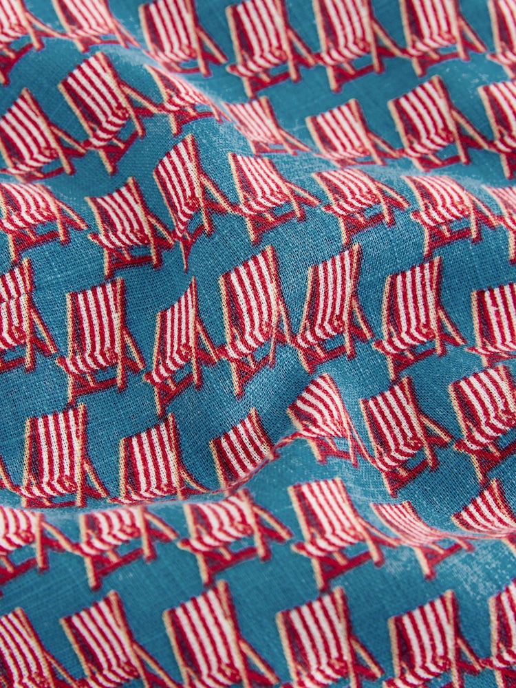 Red/Blue Deck Chair Print - Revere Collar Sleeveless Shirt with Linen - Image 7 of 7 Red/Blue Deck Chair Print - Revere Collar Sleeveless Shirt with Linen - Image 7 of 7