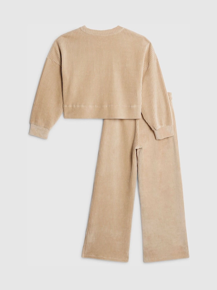 River Island Cosy Cord Lounge Sweatshirt & Wide Leg Joggers Set - صورة 2 من 5 River Island Cosy Cord Lounge Sweatshirt & Wide Leg Joggers Set - صورة 2 من 5